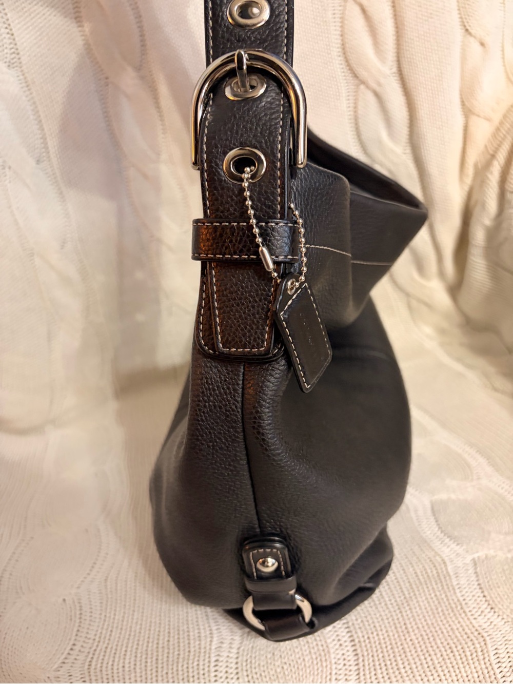Coach Classic Black Leather SoHo Hobo Bag - Picture 3 of 11